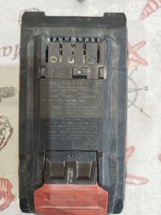Батерия    HILTI