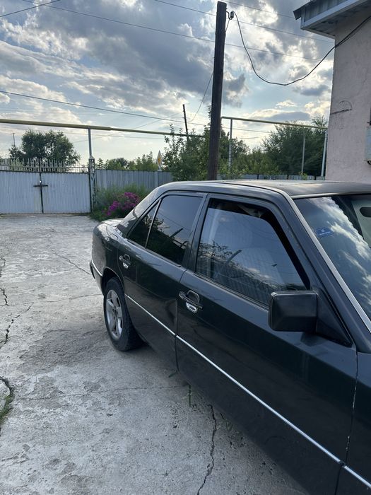 Продам Месредес w124