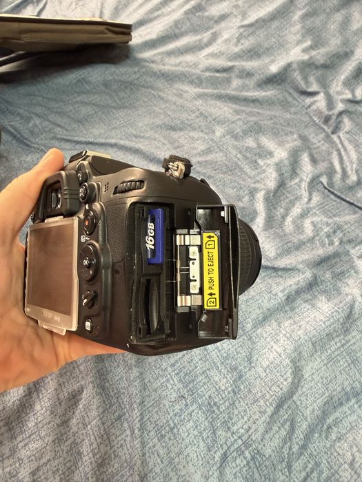 Nikon D7000 продается