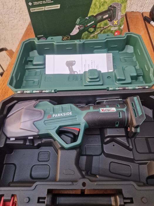 Foarfecă de grădină Parkside 20V (modelul PAAS 20-Li B1)