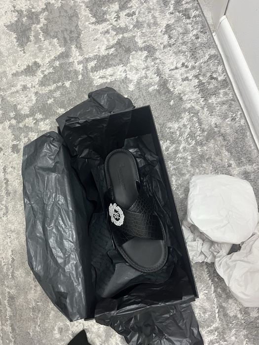 Vand papuci BILLIONAIRE originali marimea 41