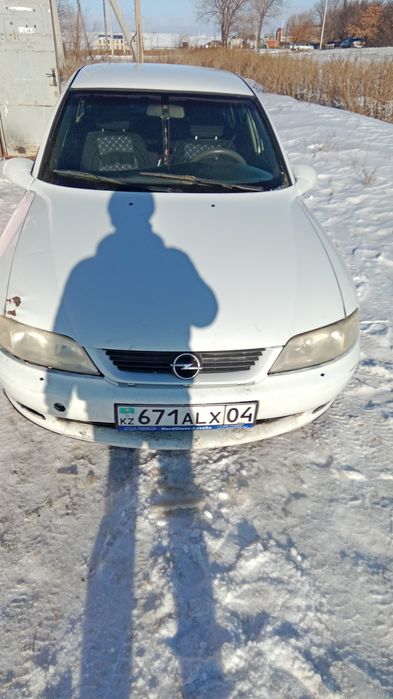 Автомобиль опел вектра