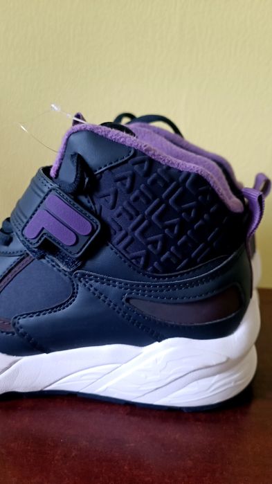 Утеплённые кроссовки FILA