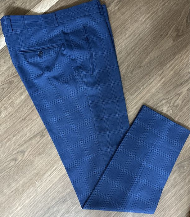 Продам мужской костюм