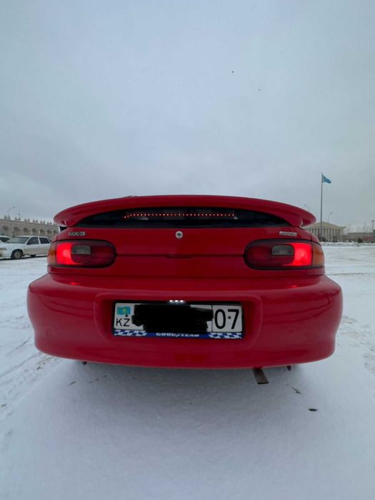 Продам MAZDA MX-3