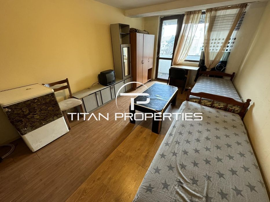 Дава се под наем Едностаен апартамент в Бургас, Възраждане - 35 кв.м за 153 € - Снимка #1