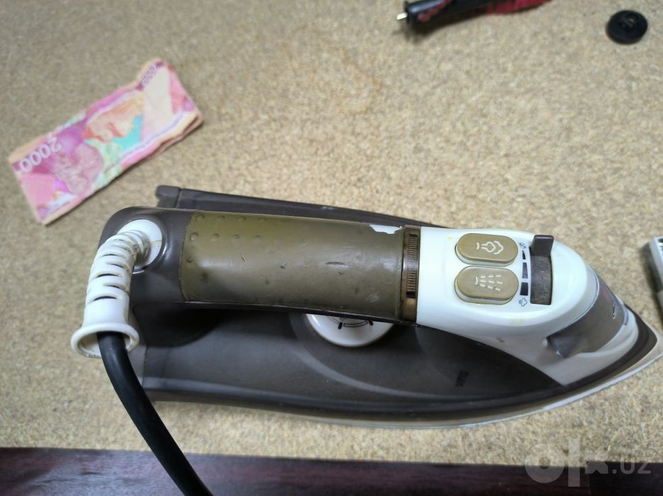 Утюг Arshia 2000w