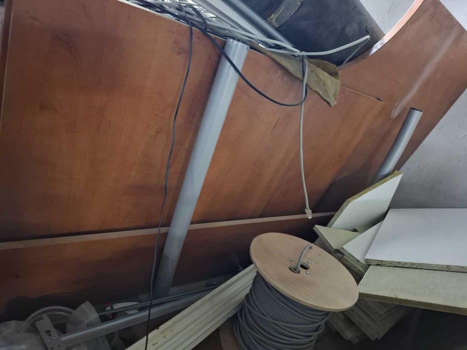 Офис голямо бюро 160/70/73. Налични 3 броя