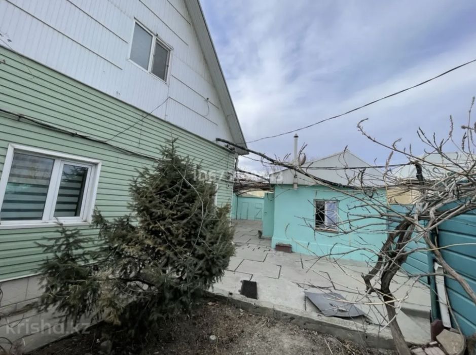 продаю дом с мансардой