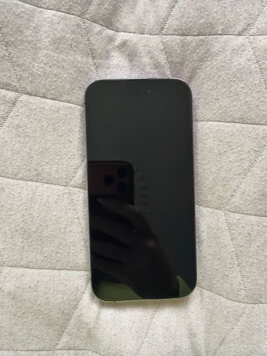 Iphone 14 Pro purple