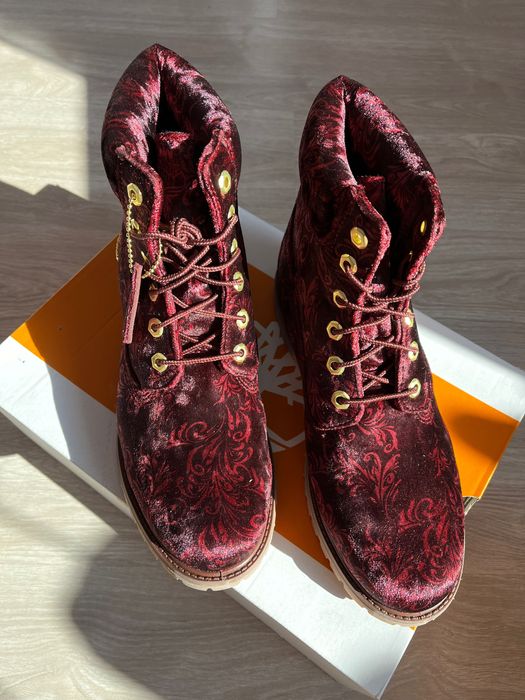 TIMBERLAND  Burgundy Premium Velvet Ankle Boots номер 41