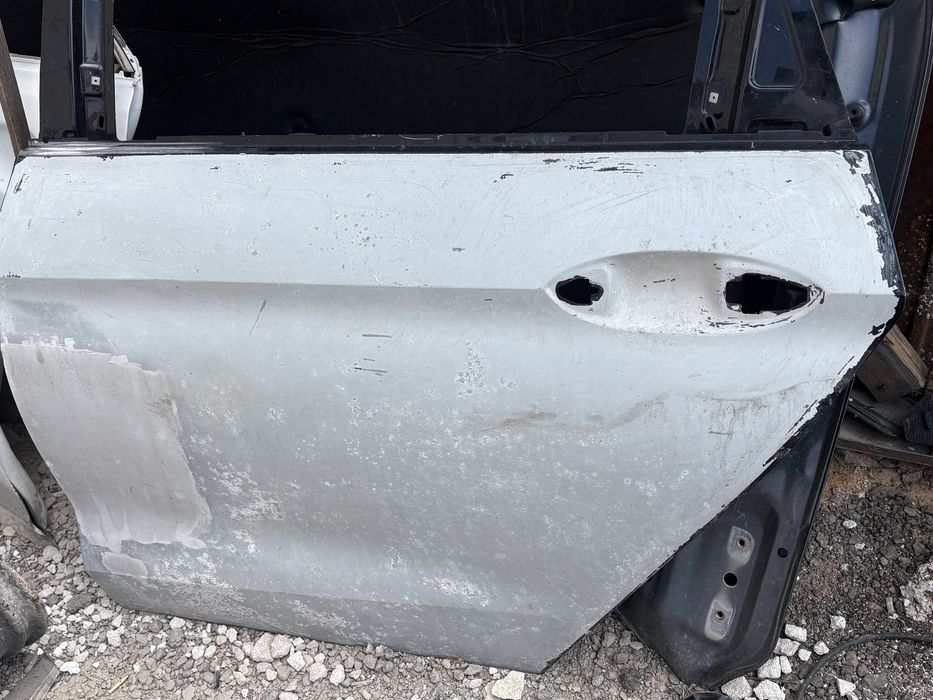 Двер от аризо 8 левый задный оригинал