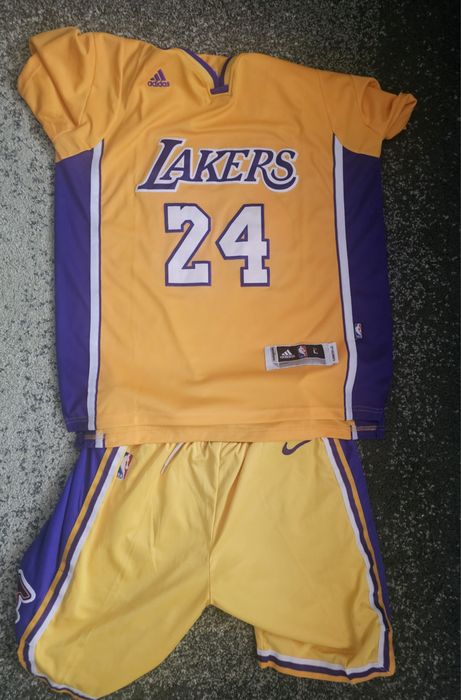 Compleu Kobe Bryant