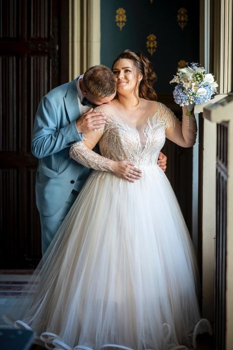 Vând rochie de mireasă