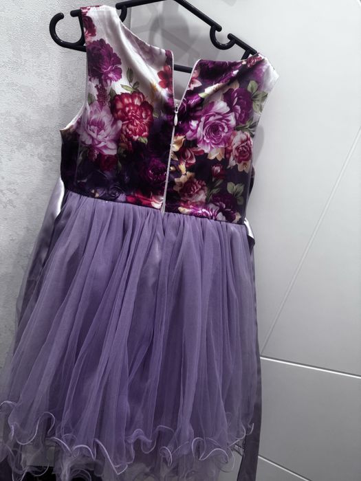 Платье пышное фиолетовое