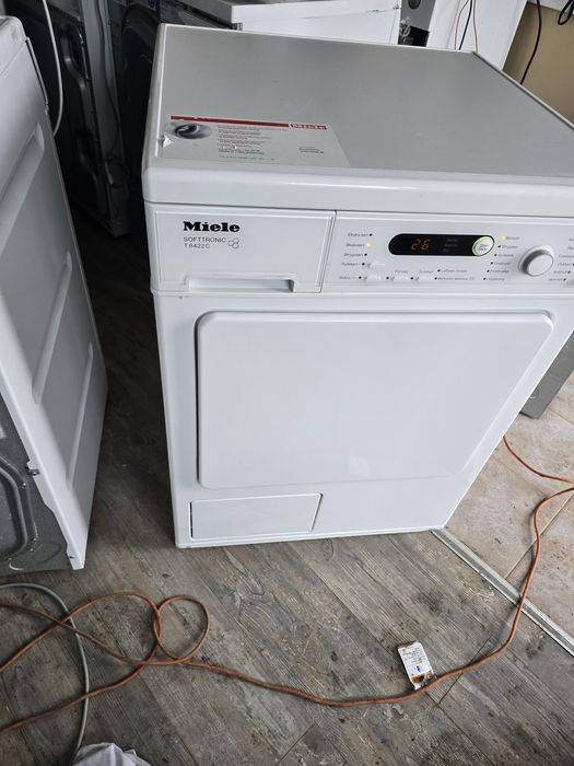 Сушилня Miele T8422C
