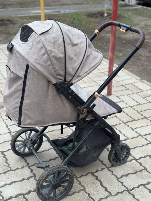 ПРОДАМ коляску с перекидной ручкой