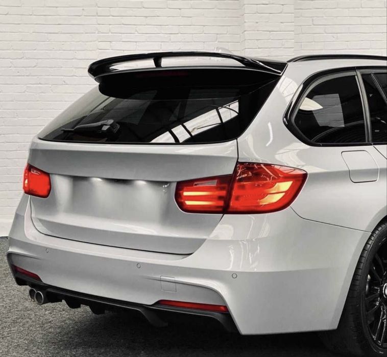 Eleron Luneta Bmw Seria 3 F31 Touring - Negru Lucios - Plastic Abs