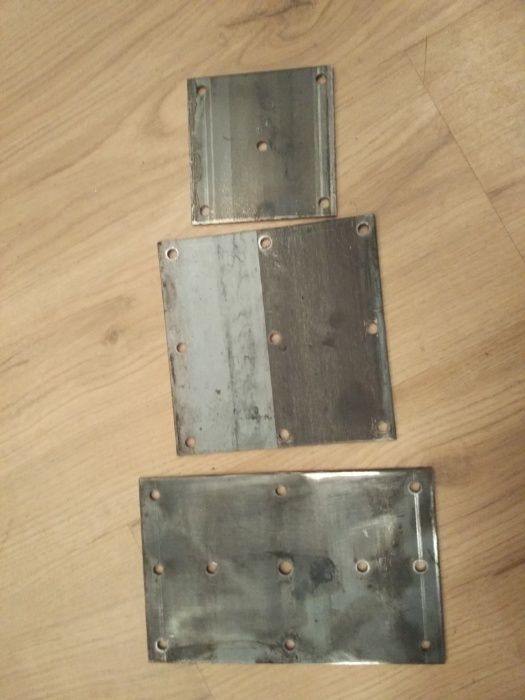 Метални монтажни планки с дебелина 4 мм