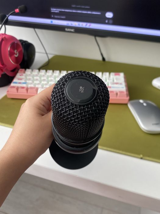 Продается микрофон HyperX