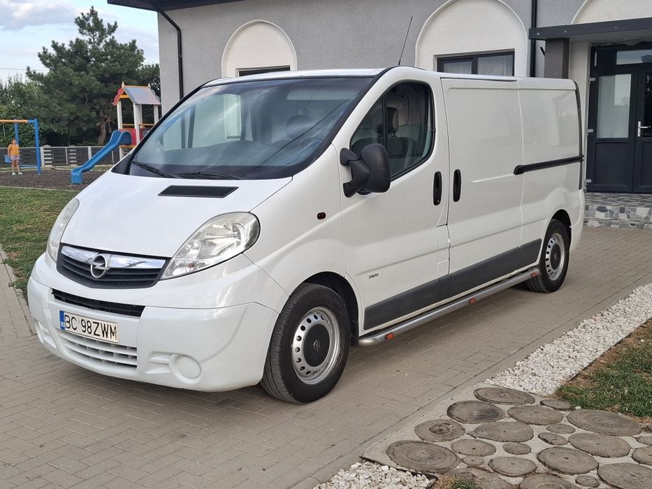 Opel vivaro 2.0 cdti 114 cp,2011, lung,proprietar,fiscal pe loc