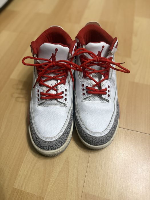 Jordan 3 fire red
