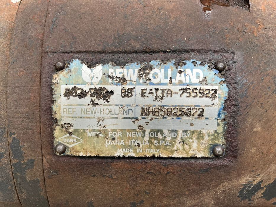 De vanzare incarcator telescopic New Holland LM435A