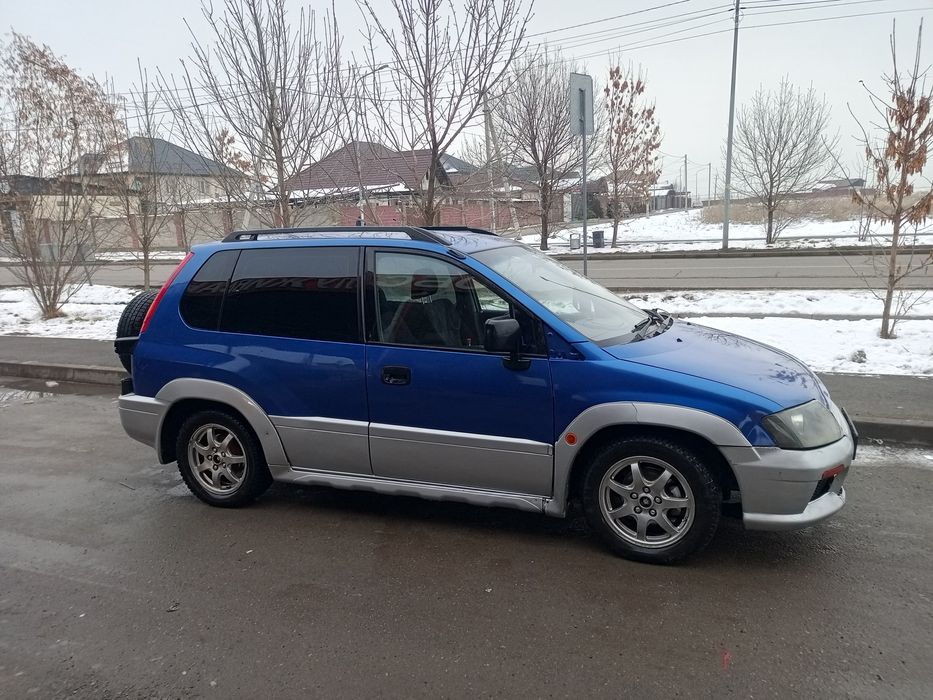Продам Митсубиси RVR