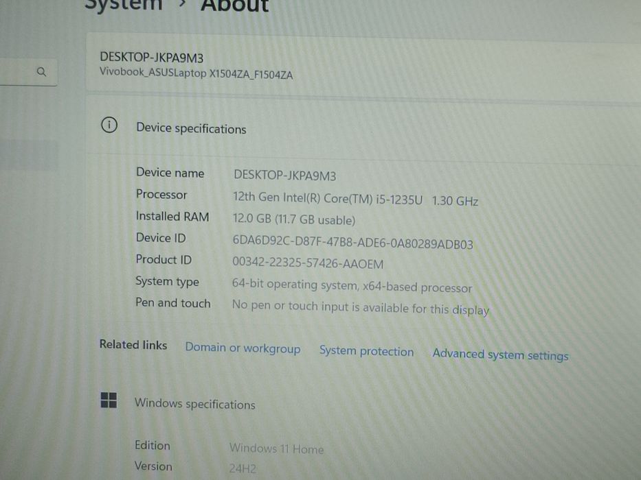 Laptop NOU Asus Vivobook - i5-1235u/ 12gb/256gb /Tastatura Iluminata