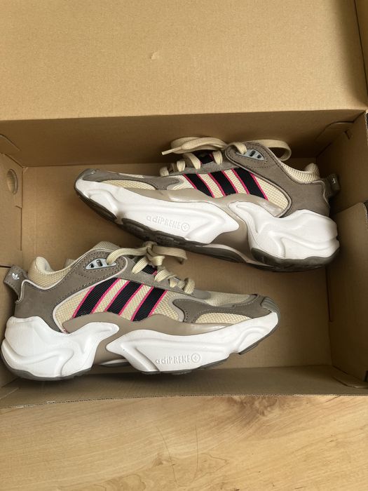 Маратонки Adidas Runner - 38 2/3