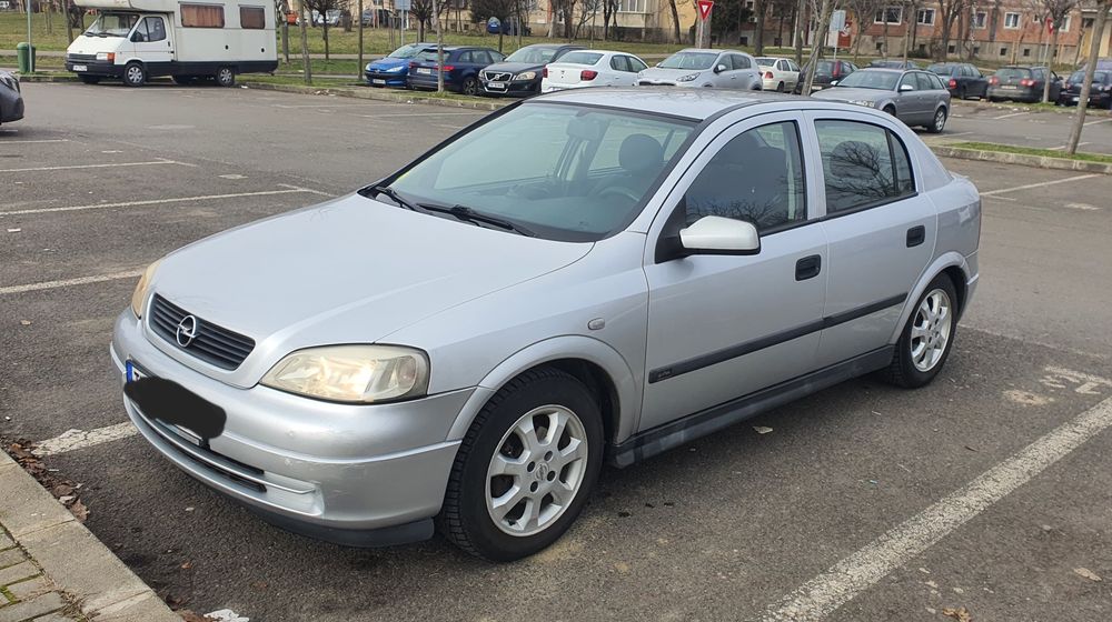 Vând Opel Astra G