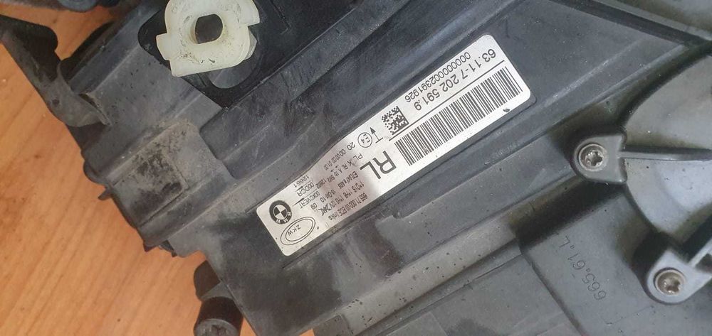 Far stanga dreapta BMW Seria 3 E90 E91 facelift LCI bixenon adaptive