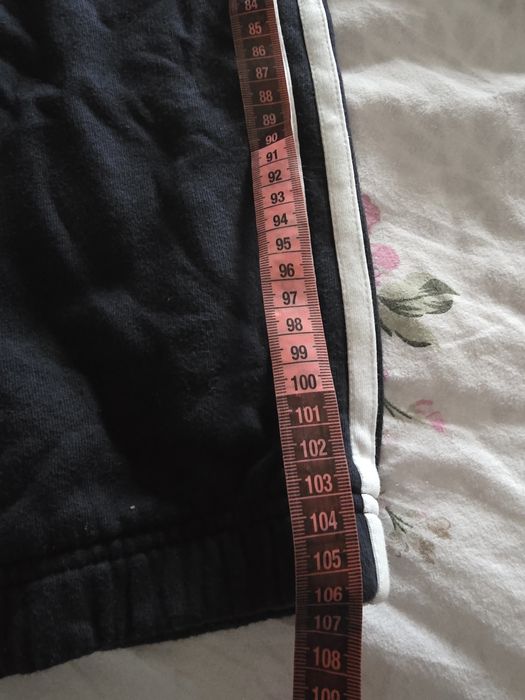 Pantaloni de trening Adidas marime S oversize