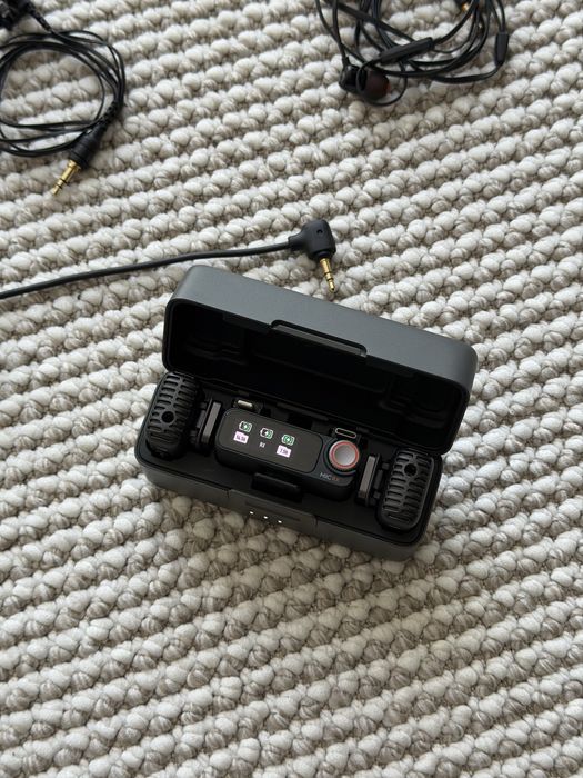 DJI Mic 2 Combo ca nou, 2 TX + RX, lavalieră RODE, căști JBL
