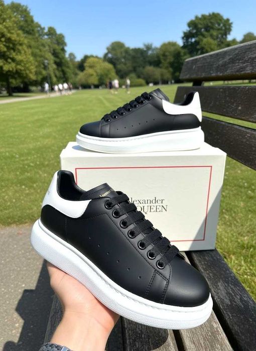 Adidasi Alexander Mc Q u e e n Negru-Alb - Full Box Piele