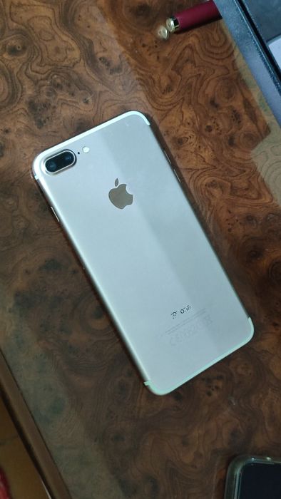 iPhone 7 Plus Gold