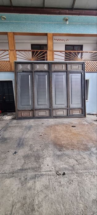 Дарвоза сотилади 3.75х3.0 метр