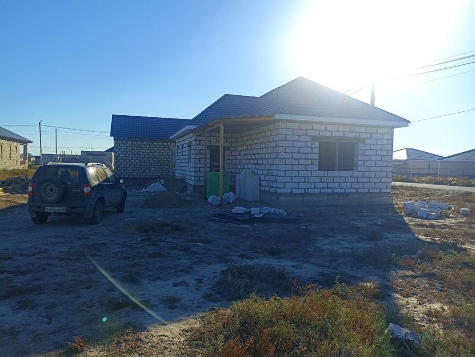 Обмен есть. Дом Зарослый, 16-улица. Постоянный гос. акт.