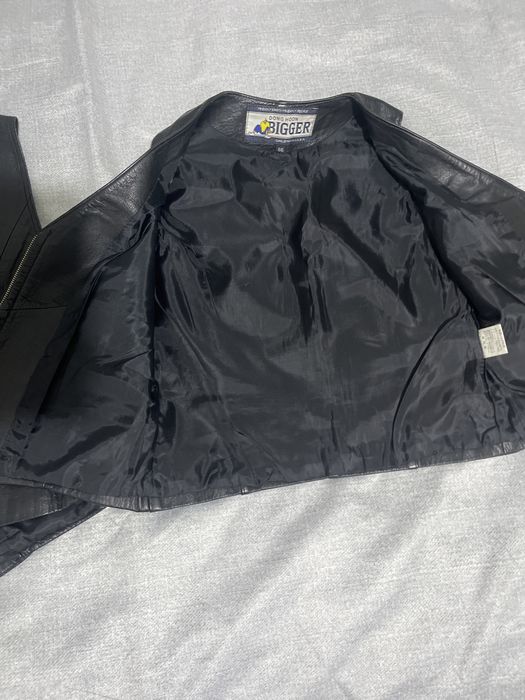 Продаю кожаные жилетки