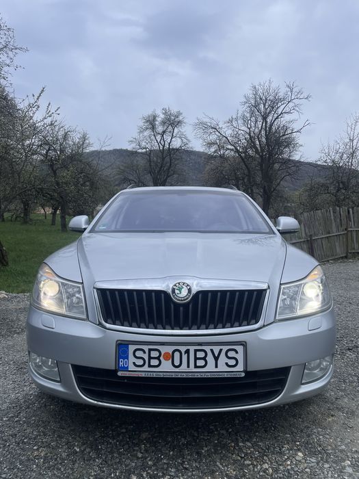 SKODA Octavia 2011 — imagine 3