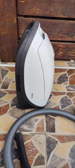 Aspirator Miele S8330 - Hepa 2200W