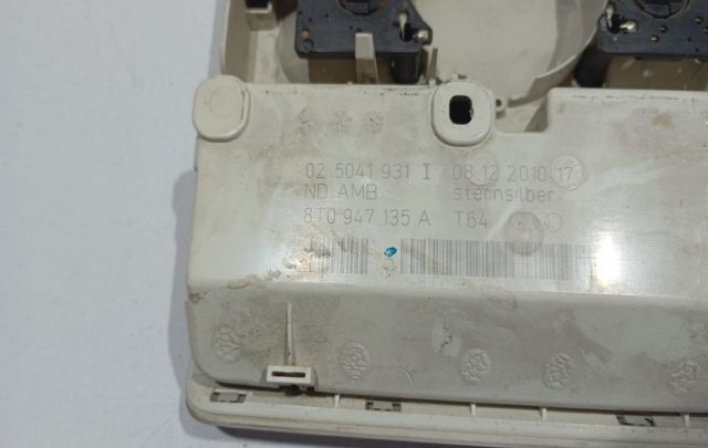 Lampa plafoniera fata 8T0947135A Audi A4 B8/8K [facelift] [2011 - 201