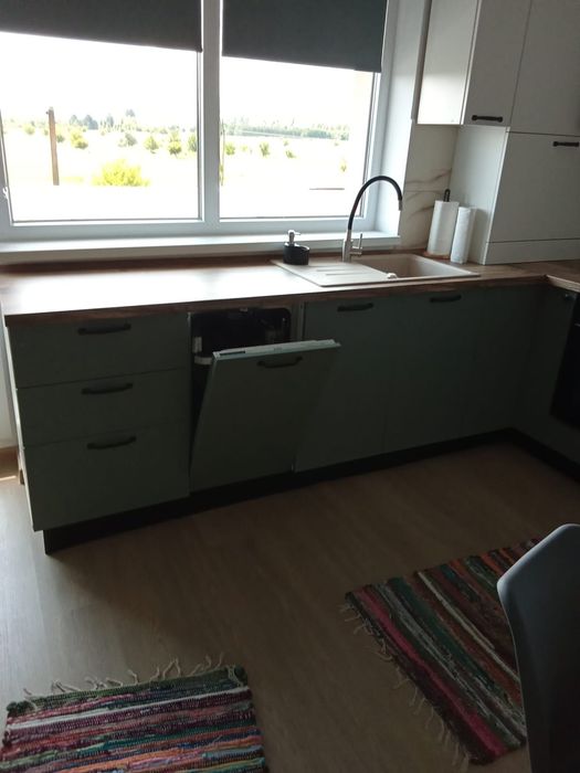 Inchiriez apartament studio!