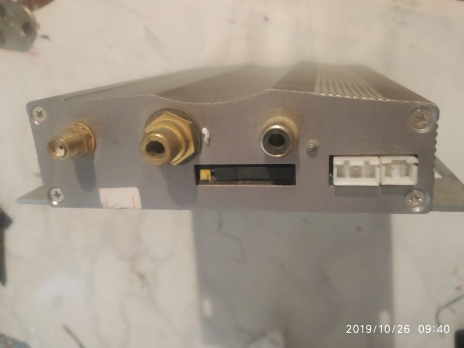 С телефона GSM сигнализация авто отпирания и закрывается+завадяший