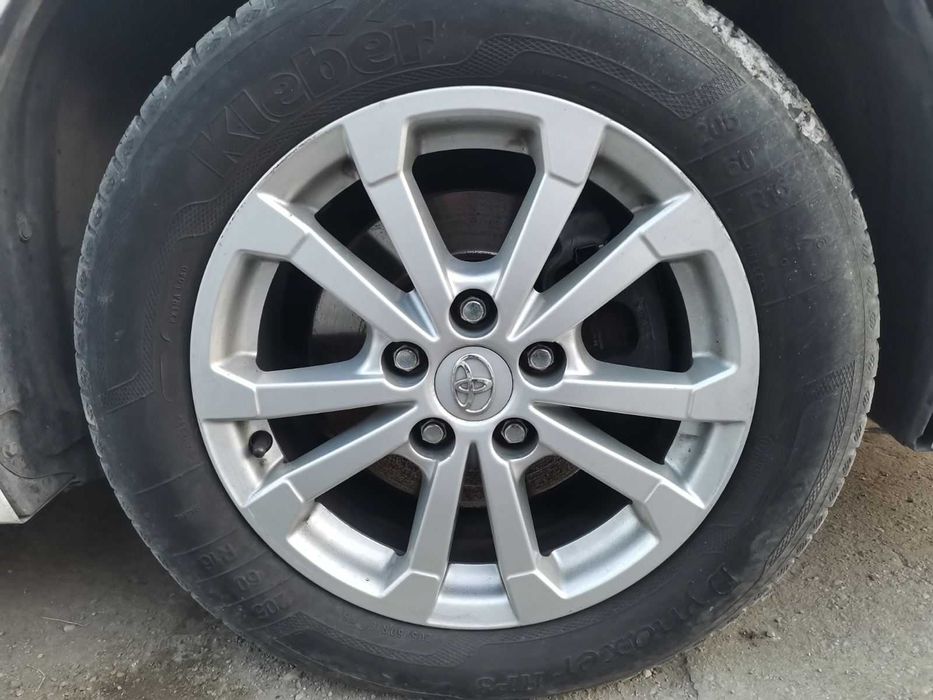 Toyota Verso 2.0 D4D / Тойота Версо 2012 година на части