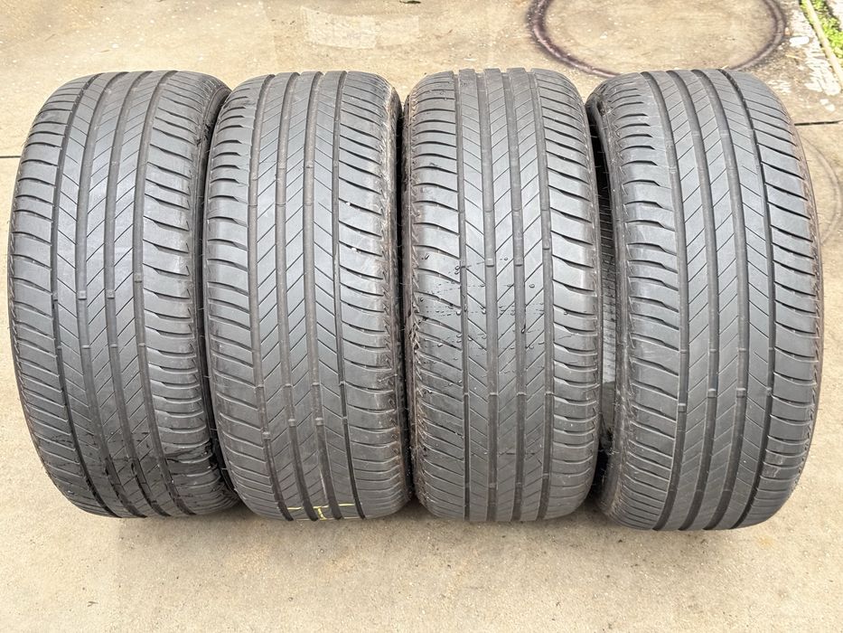 225/45/R17 Bridgestone Turanza 4бр летни dot1322