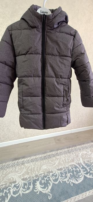 Продам куртку на мальчика