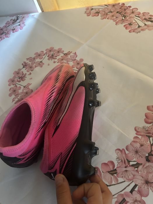 Vand ghete fotbal puma ultra