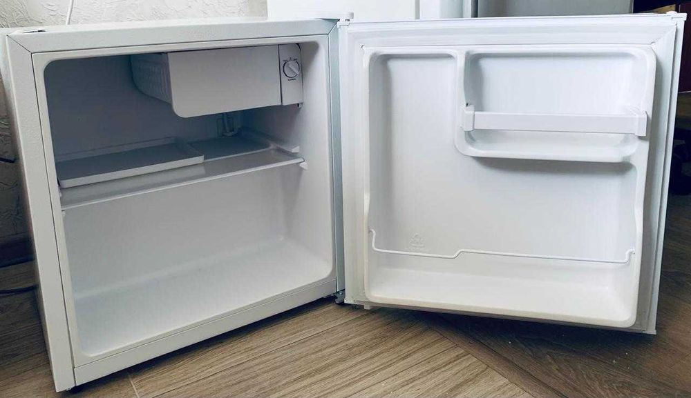 Срочно продам холодильник