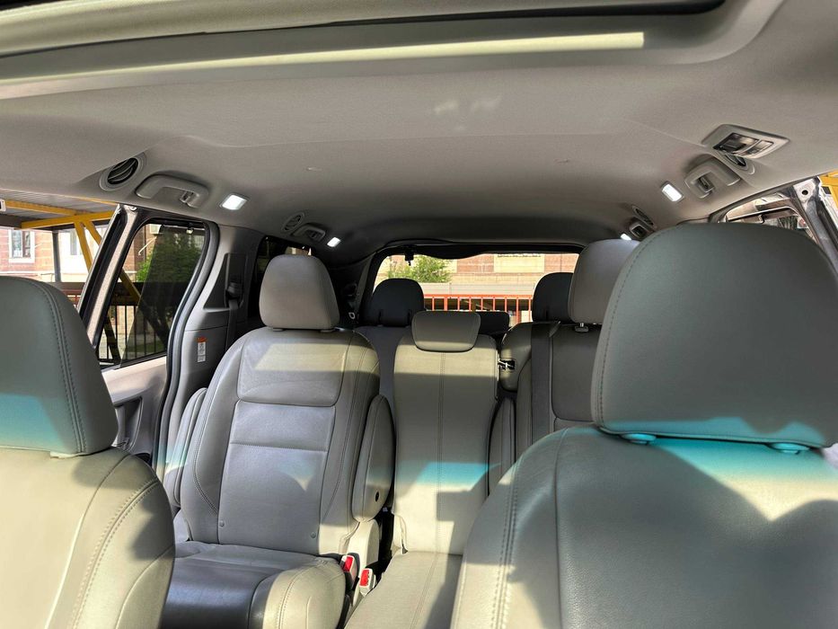 Toyota Sienna 2018 Срочная продажа